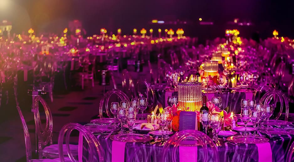 Decor pour une grande fête ou un dîner de gala