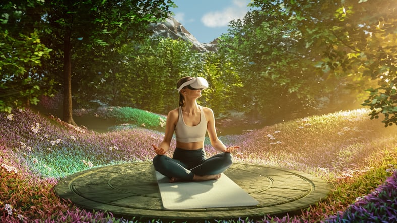 Jeune femme athlétique portant un casque VR, pratiquant la méditation de manière futuriste. Sa Conscience est Transformée en Belle et Paisible Forêt. Concept de bien-être et de pleine conscience.