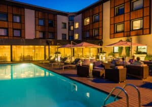 hotel seminaire toulouse exterieur piscine