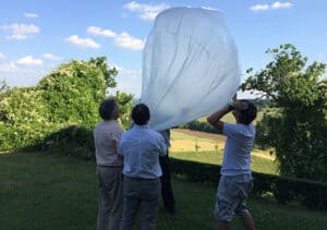 team building construction montgolfiere
