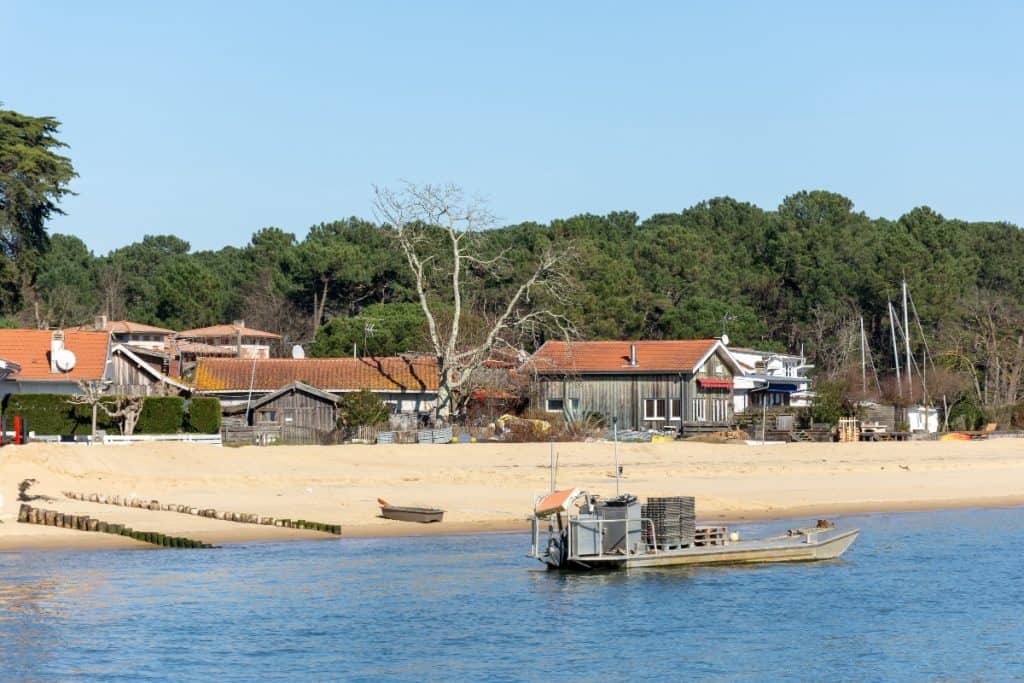 Village ostréicole dans le bassin d'arcachon