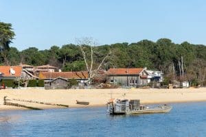 Village ostréicole dans le bassin d'arcachon