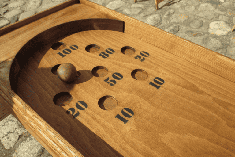 Jeux de bois avec balle et nombres